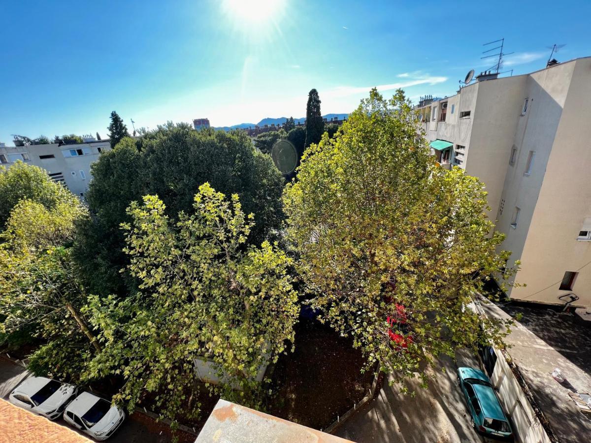 City Center Square Deluxe Nest Podgorica Extérieur photo